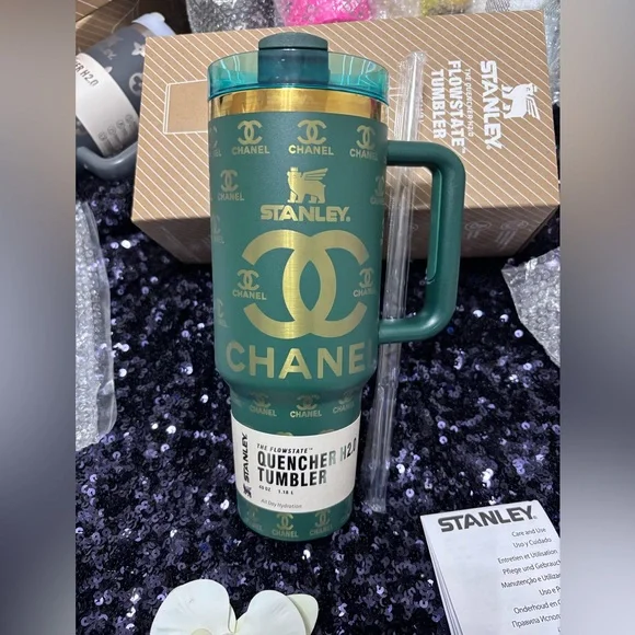 (Pick your color)Stanley Quencher Tumblers in Multicolors. - Picture 4 of 13